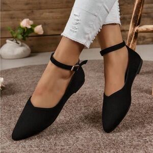 Black flats & FREE GIFT 🎁